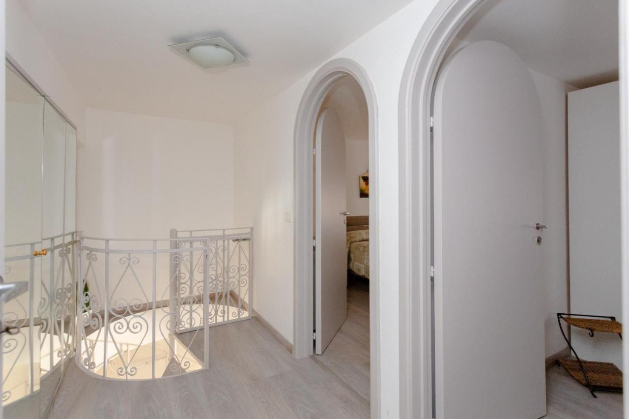 Domus Elisae Apartment تاورمينا المظهر الخارجي الصورة