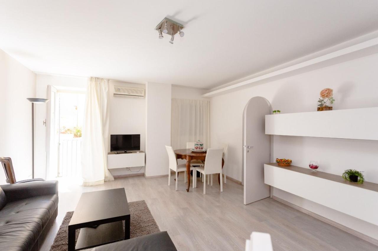 Domus Elisae Apartment تاورمينا المظهر الخارجي الصورة